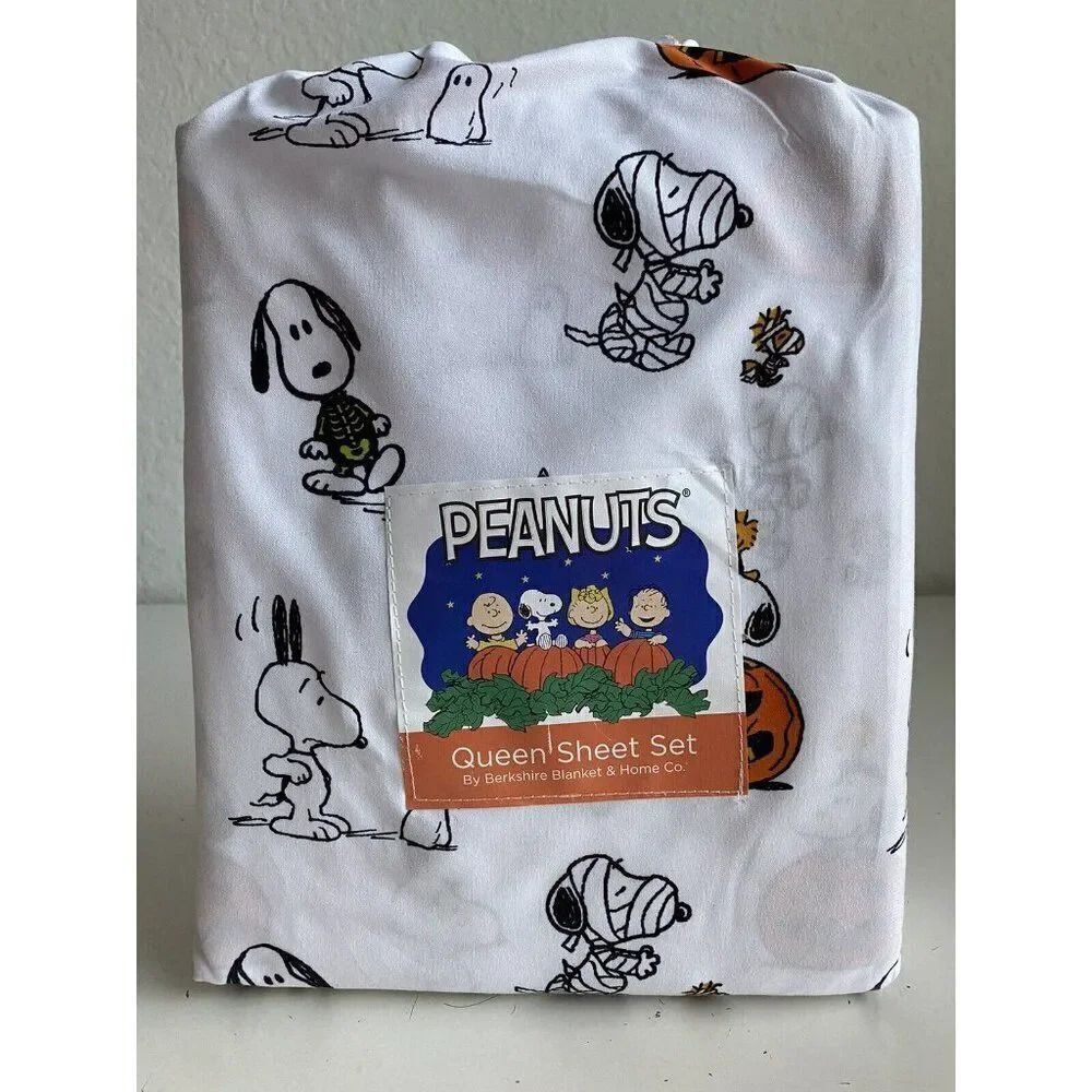 Peanuts Snoopy Halloween Costumes QUEEN Sheet Set Ghost Mummy Skeleton NEW